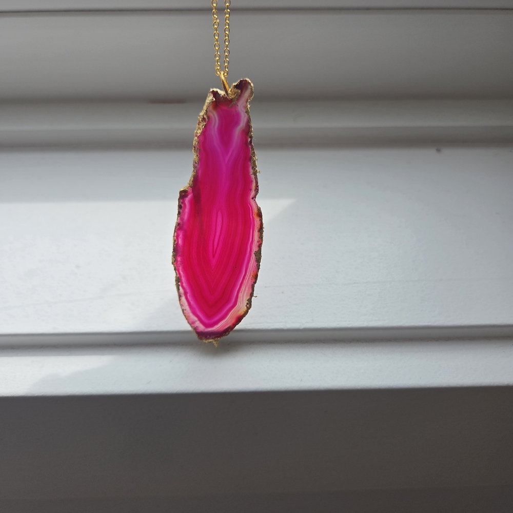 Vibrant Pink Agate Necklace with Gold Trim